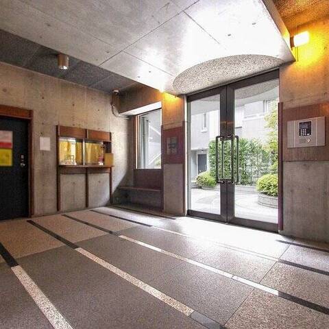 コートハウス駒沢の建物・共用部写真