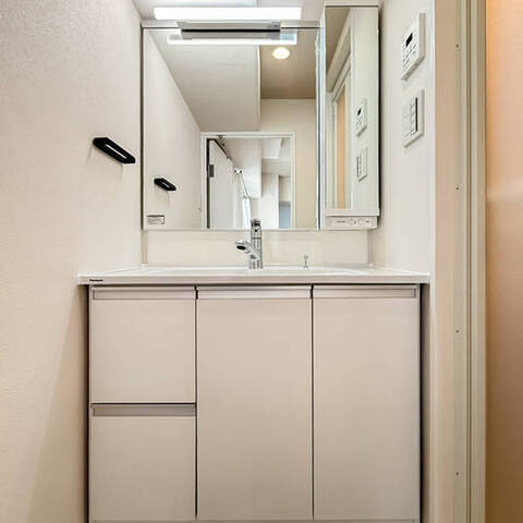 ライオンズマンション緑の室内写真