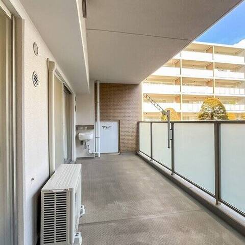 グランノア宮前平マスターズテラスの室内写真