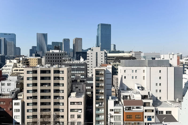 北西側正面は、高層ビルを望む都会らしいビュー。