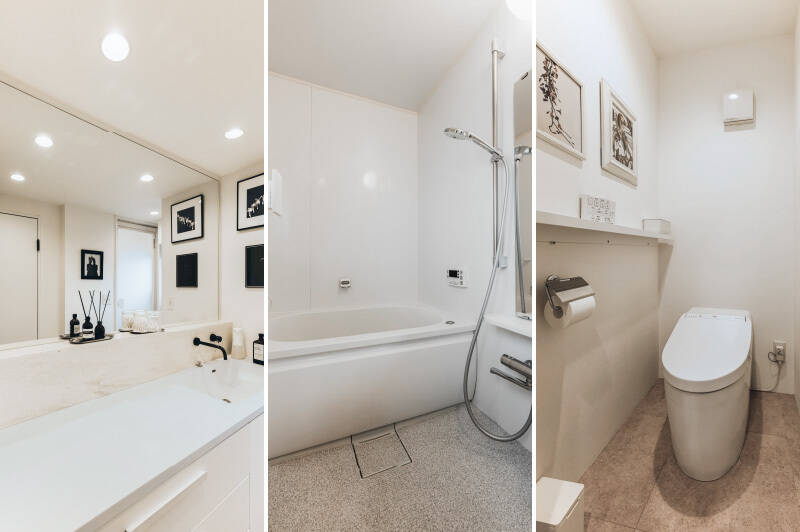 <b>左・</b>ふたり一緒に身支度できるほどの幅を確保した洗面台。/<b>中央・</b>シンプルなユニットバス。/<b>右・</b>トイレは洗面室からアクセスできます。