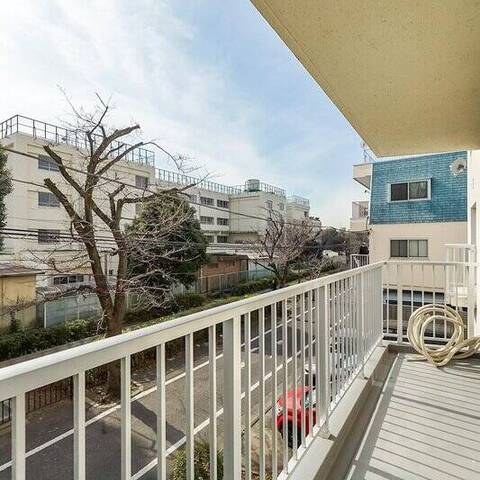 下馬スカイマンションの眺望・バルコニー写真