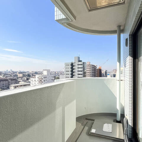 フォーラムイン東京1の室内写真