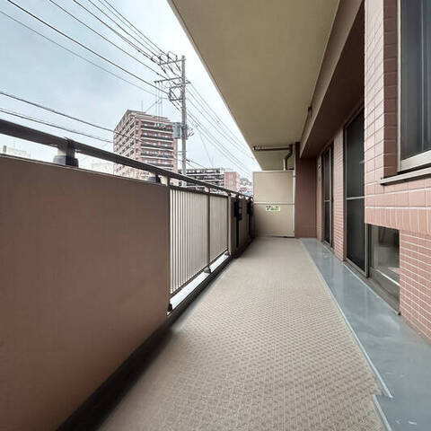 ビューネ蓮根城北公園の室内写真