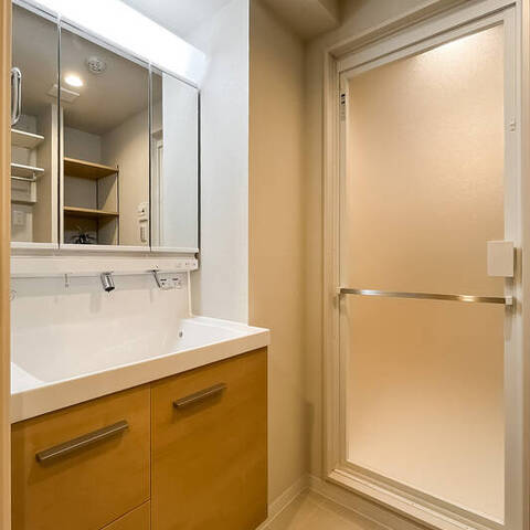 横浜ウェイサイドマンションの室内写真