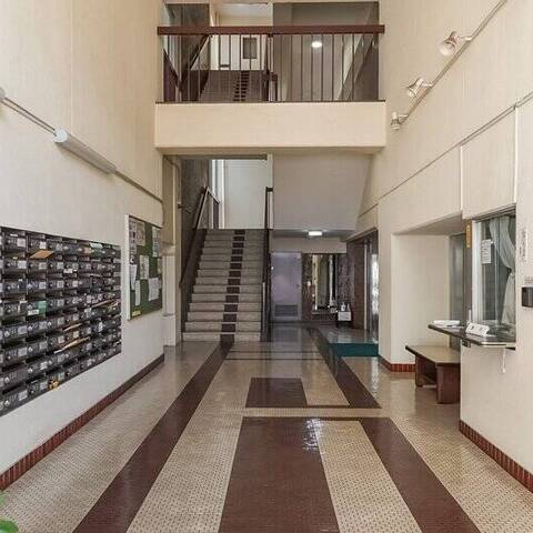 日生三鷹マンションの建物・共用部写真