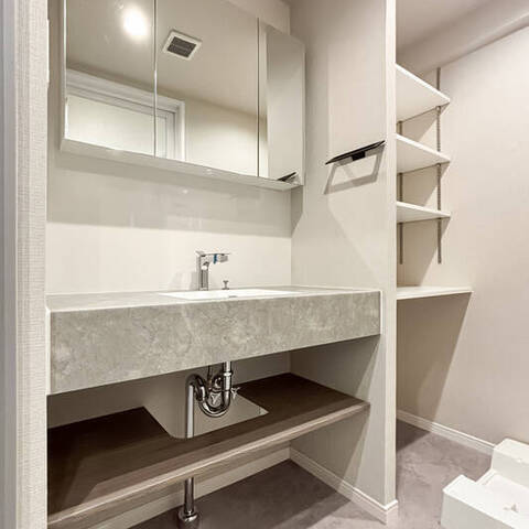 日商岩井芦花公園マンションの室内写真