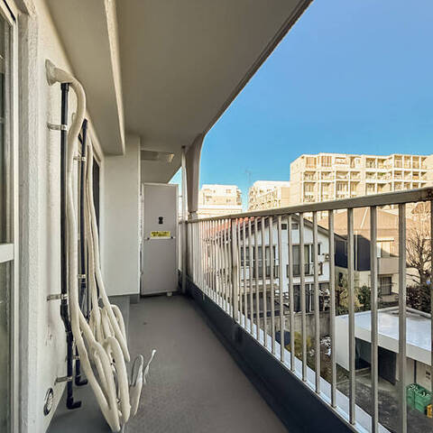 日商岩井芦花公園マンションの室内写真