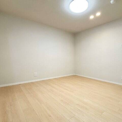 メゾンモンティチェロ弦巻の室内写真