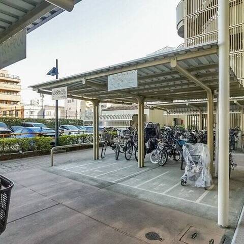 プラザ元加賀(E・F棟)の建物・共用部写真