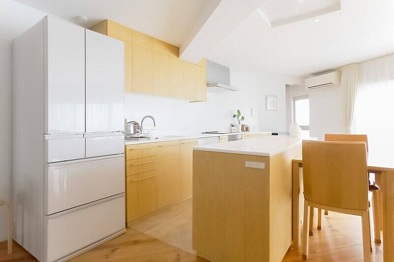 キッチンは造作で製作されています。使い心地を売主さまと設計担当と相談しながら細かい寸法などを決められたそう。