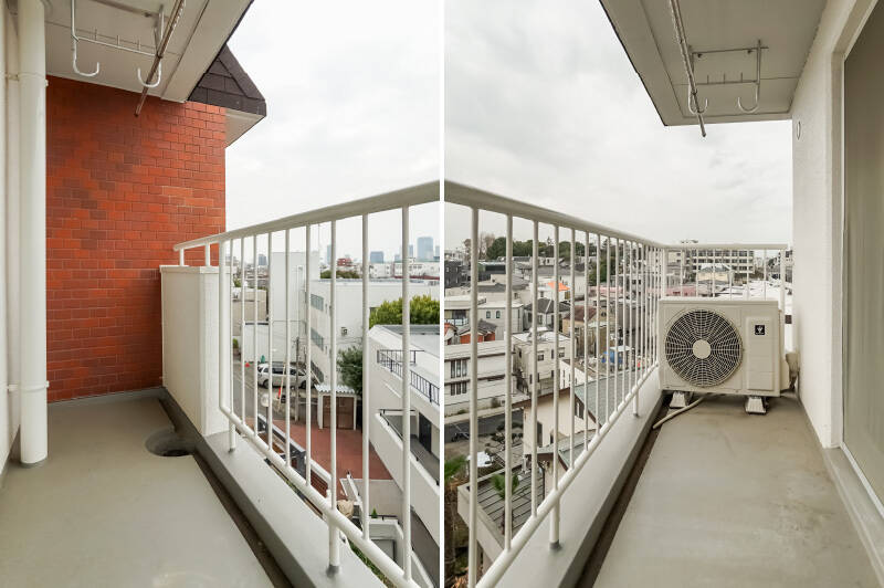 物干し用の吊り金具が備わっています。日差しを遮るものがないので、洗濯物もカラッと乾きそう！