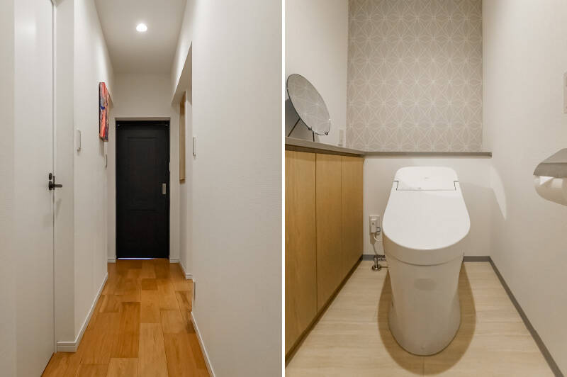 <b>左・</b>洋室Aと洋室Bをつなぐ廊下の途中には、水まわりへアクセスできる扉が。／<b>右・</b>手洗い器が備わっているトイレ。
