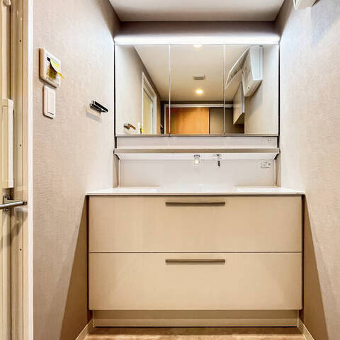 ライオンズマンション国領の室内写真