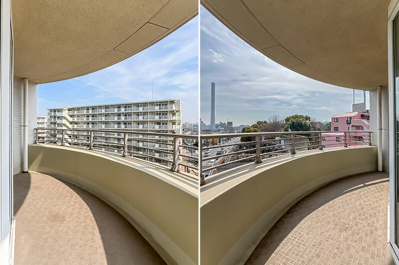 バルコニーはLDKの曲線に沿うように、南東側から東側へと続いています。まるで展望台のようですね。