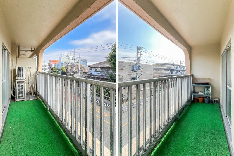 バルコニーはLDKと同じくワイドスパン。物干しは置き型をご利用くださいね。