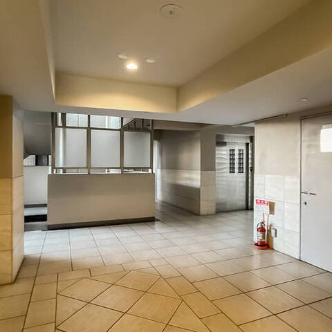 ロイヤルステージ井草の建物・共用部写真