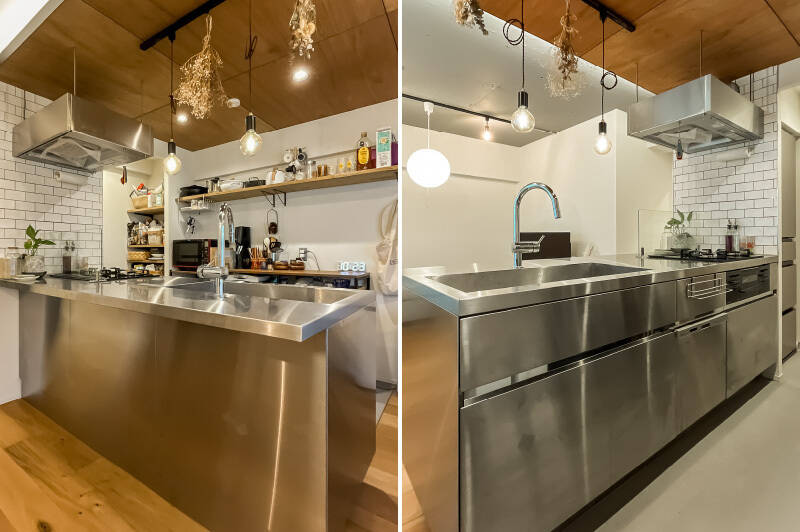 <b>左・</b>カウンタートップは前面にせり出ており、料理などを並べておくのに便利そう。/<b>右・</b>グリル付き3口コンロと食洗機を完備。白タイル貼りの壁面がさりげないアクセントになっています。