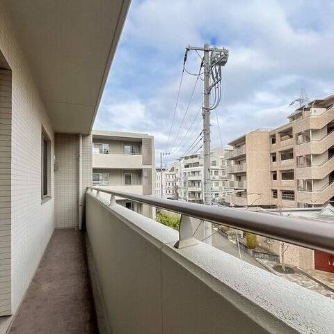 ドレッセ荏田北フォーネの室内写真