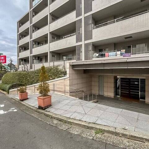 ドレッセ荏田北フォーネの室内写真