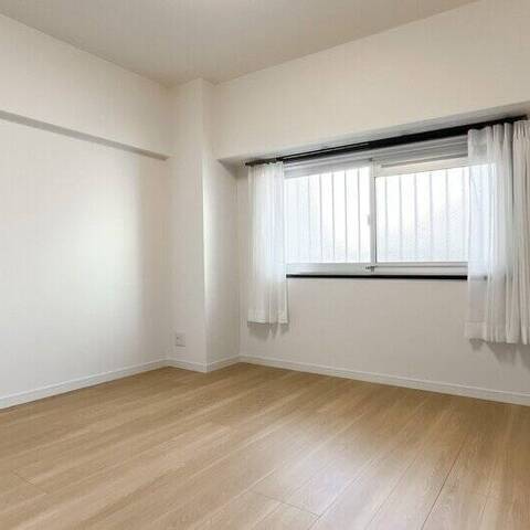 三田ナショナルコートの室内写真