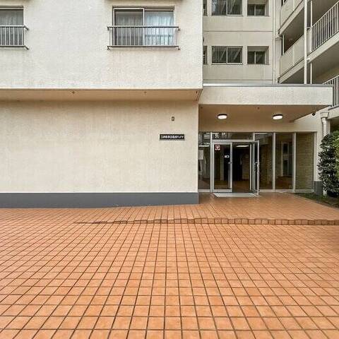 三井馬事公苑南ハイツの建物・共用部写真