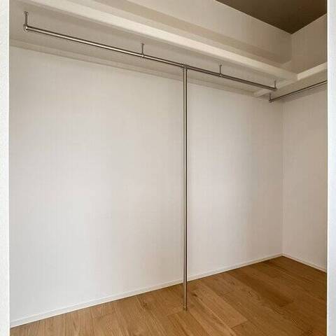 三井馬事公苑南ハイツの室内写真