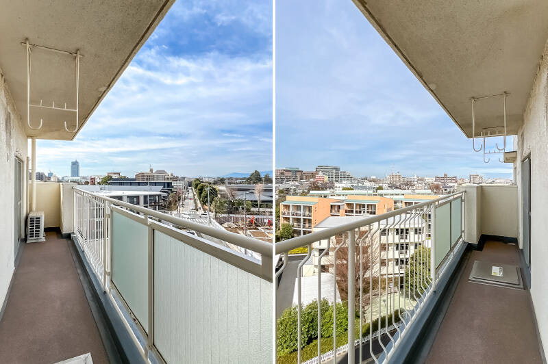 バルコニーは物干し金具付き。洋室Aから洋室Bにまたがるワイドスパンです。