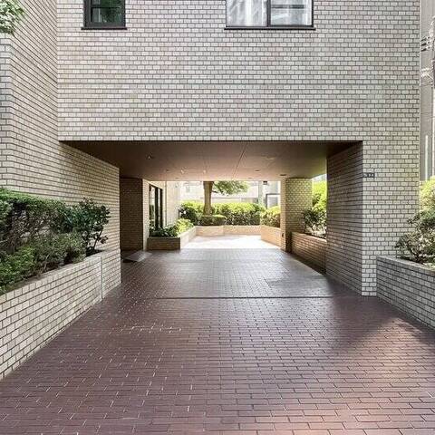 南青山パークマンションの建物・共用部写真