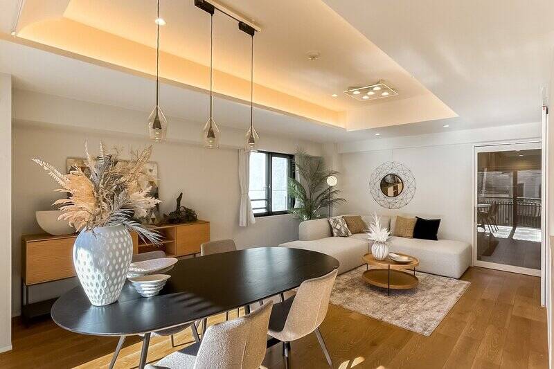 リビングダイニング（LD）は参考ディスプレイのように大きな家具を置いてもまだ空間にゆとりがあります。