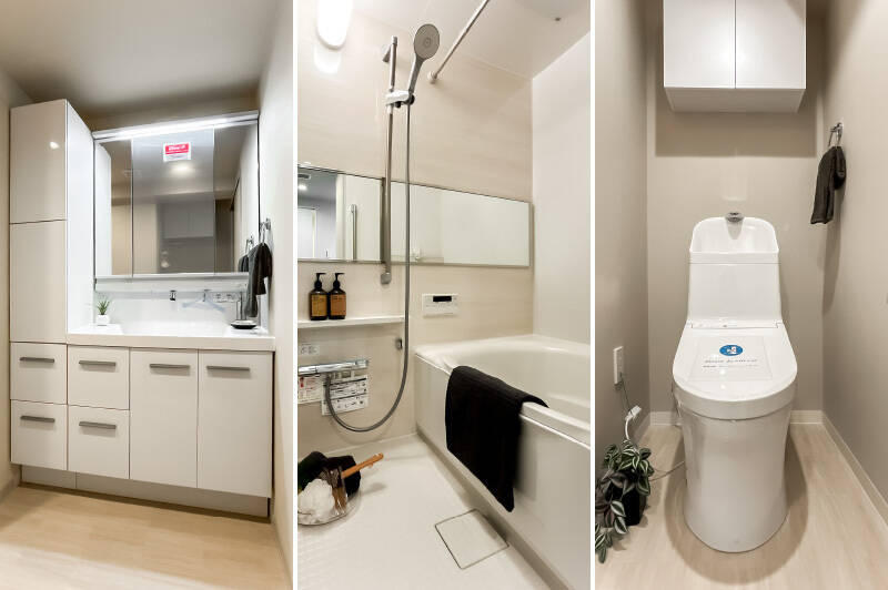 <b>左・</b>収納豊富な洗面台。／<b>中央・</b>1216サイズのユニットバス。追焚き機能と浴室換気乾燥機付きです。／<b>右・</b>トイレは廊下からアクセスする間取り。上部には吊り戸棚があり、ストック類をすっきり収められます。