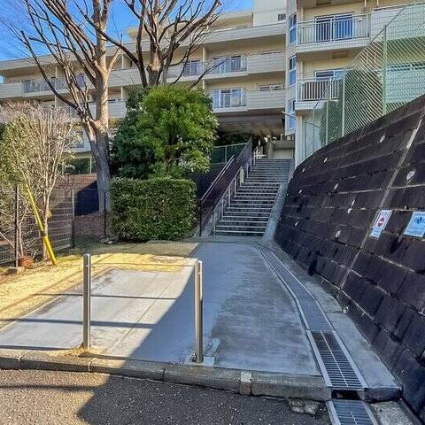 インペリアル東白楽ガーデンハウスの建物・共用部写真