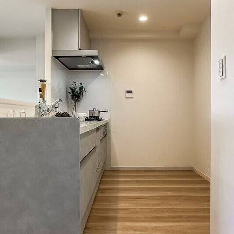 インペリアル東白楽ガーデンハウスの室内写真