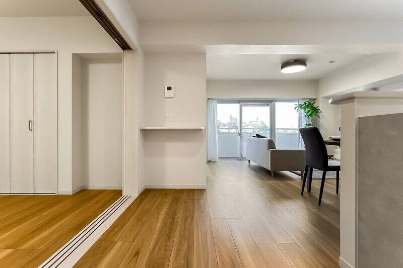 このように引き戸を開放することで、LDKの拡張スペースとしても使えます。