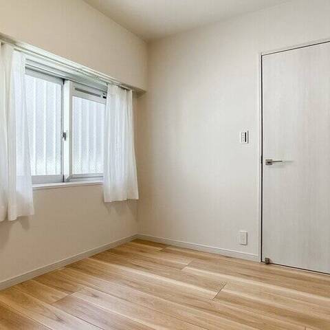 インペリアル東白楽ガーデンハウスの室内写真