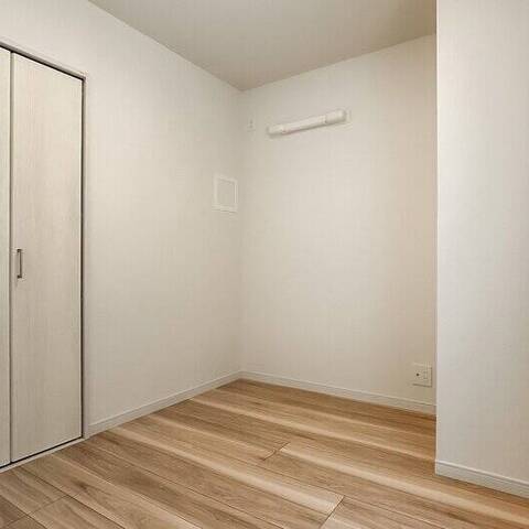 インペリアル東白楽ガーデンハウスの室内写真