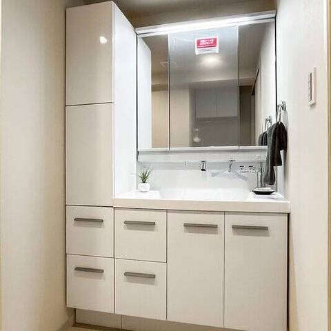 インペリアル東白楽ガーデンハウスの室内写真