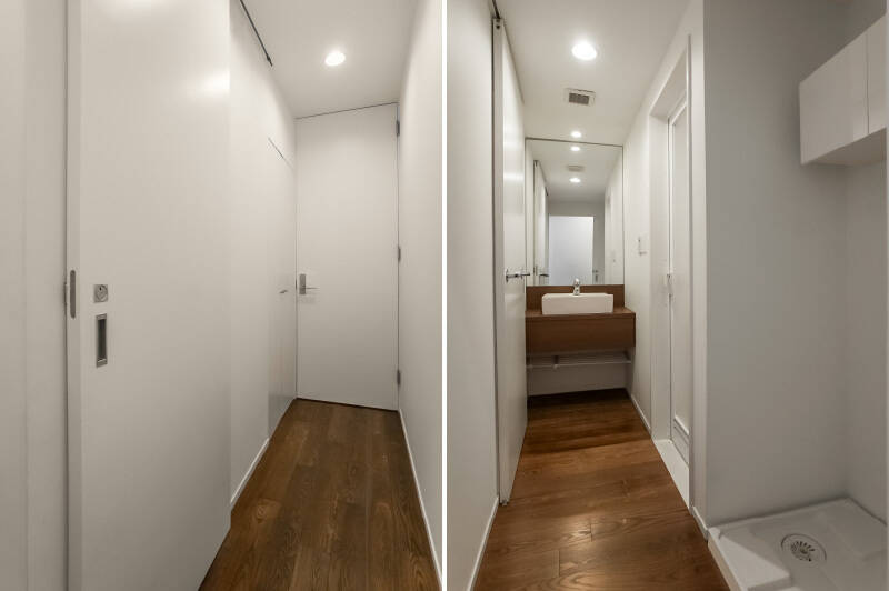 <b>左・</b>階段を降りると、3つの扉が。左手から時計回りに、水まわり・収納・洋室Bがあります。／<b>右・</b>洗面脱衣室。左右の扉からトイレ、バスルームにアクセスできます。