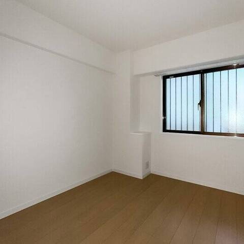 朝日シティパリオ鶴見岸谷の室内写真