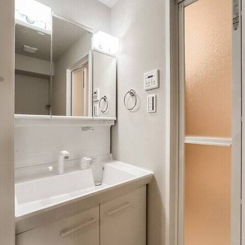 朝日シティパリオ鶴見岸谷の室内写真