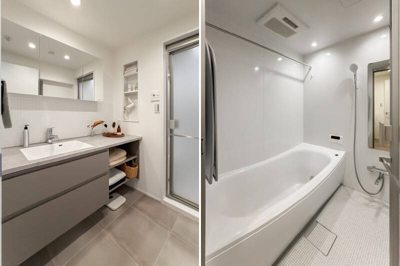 <p><b>左・</b>白とグレーで構成された清潔感のある洗面脱衣室。洗面台は天板がワイドなので、忙しい朝もふたり並んで身支度ができますよ◎ ／<b>右・</b>親子でゆったり入れそうな1616サイズのユニットバス。暖房や乾燥機能が付いています。</p>