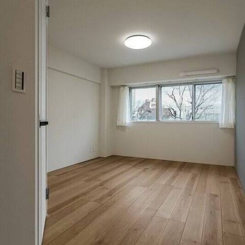 シャトー東洋の室内写真