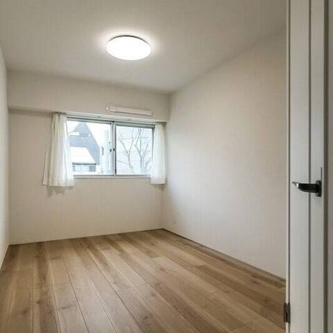 シャトー東洋の室内写真