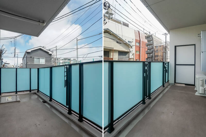 奥行きのあるバルコニーは物干し金具付きです。