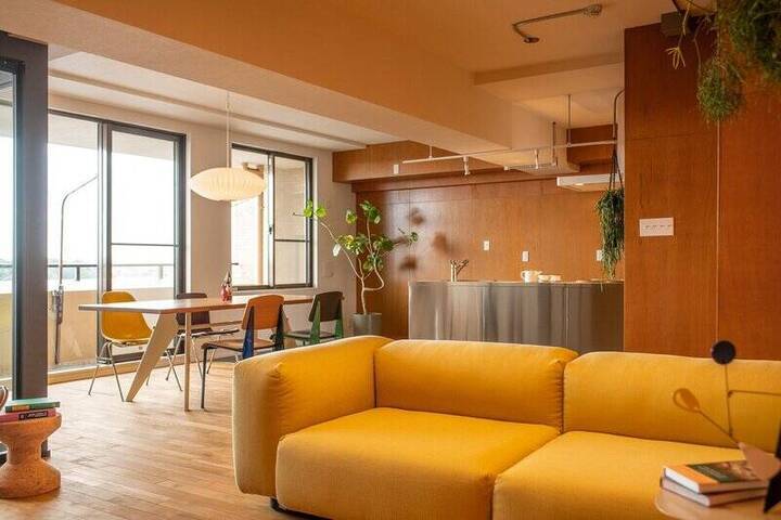 Hello, Mid-century !