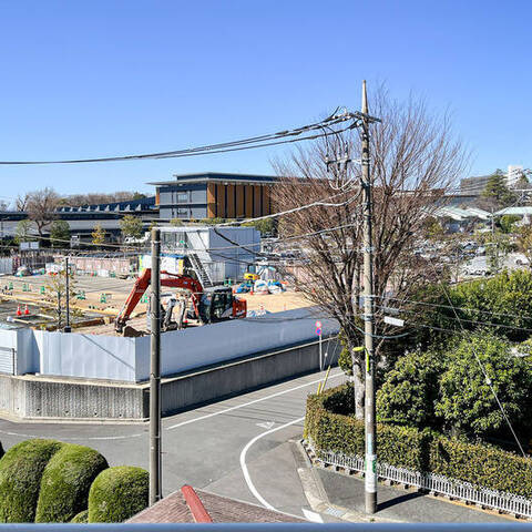 三井馬事公苑南ハイツの室内写真