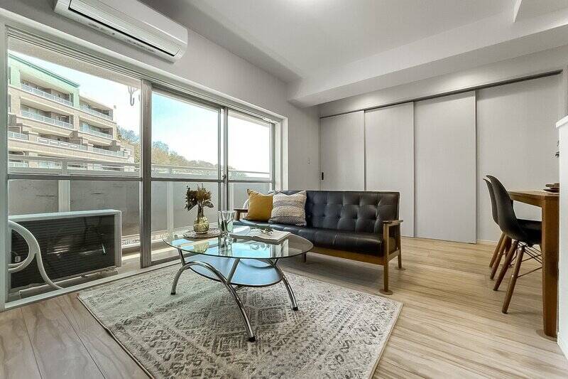 引き戸を閉めた様子。洋室Aは、書斎やお子さまのプレイスペースとしての使い方がイメージしやすいかも。