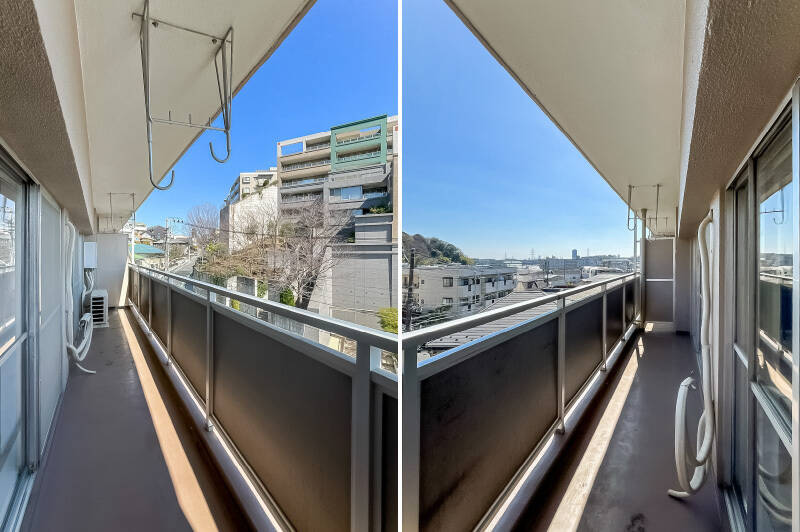 リビング〜洋室Aにまたがるワイドなバルコニー。上部には物干し金物が備わっています。