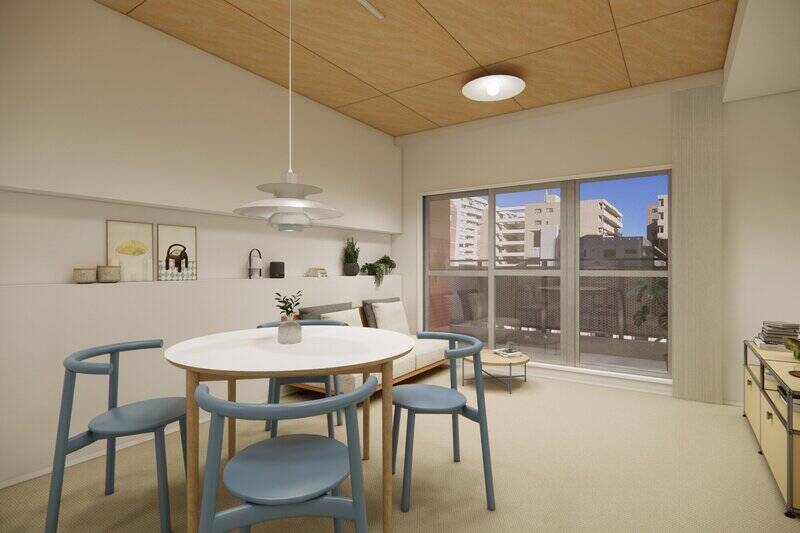 ここからはCGイメージでご紹介します。LDK（キッチン含む）の広さは約12.1帖。東向きのバルコニーに面した窓から、やわらかな光が差し込みます。