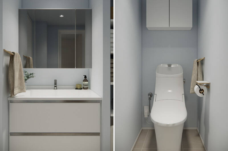 <b>左・</b>シンプルな質感の洗面台。鏡の裏や下部だけでなく横にも収納を設け、使い勝手もこだわっています。／<b>中央・</b>廊下からアクセスするトイレ。吊り戸棚付きです。